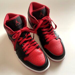 JORDAN 1 MID ALTERNATE BRED (2022) WITH THE BOX RED BLACK